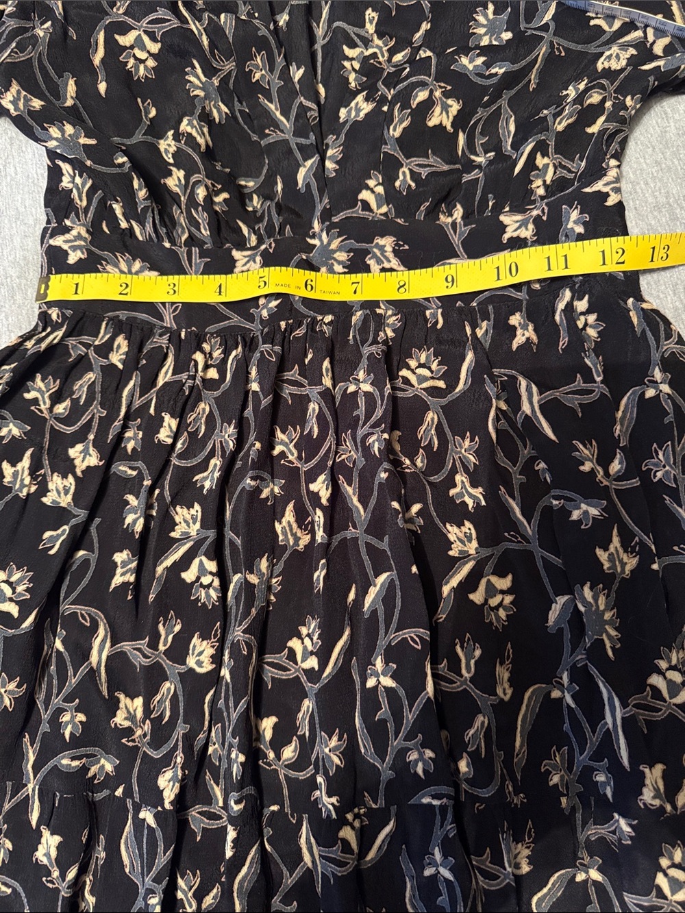 Dôen Zinnia Floral Maxi Dress in black XS - Picture 11 of 11